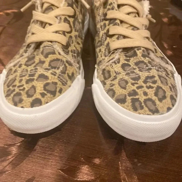 Blowfish Malibu animal print sneakers - Picture 4 of 8